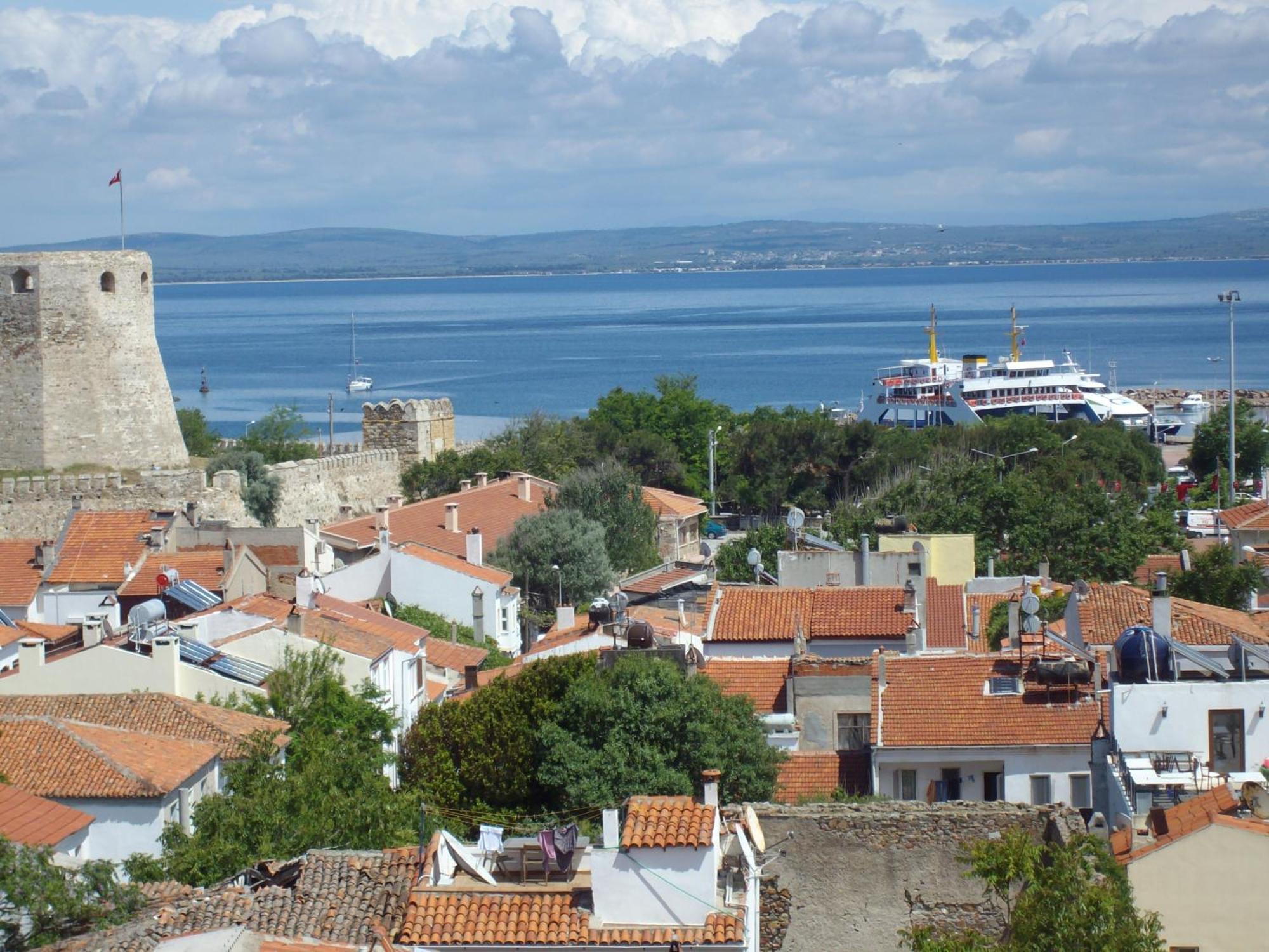 Adali Guest House Бозджаада Екстериор снимка