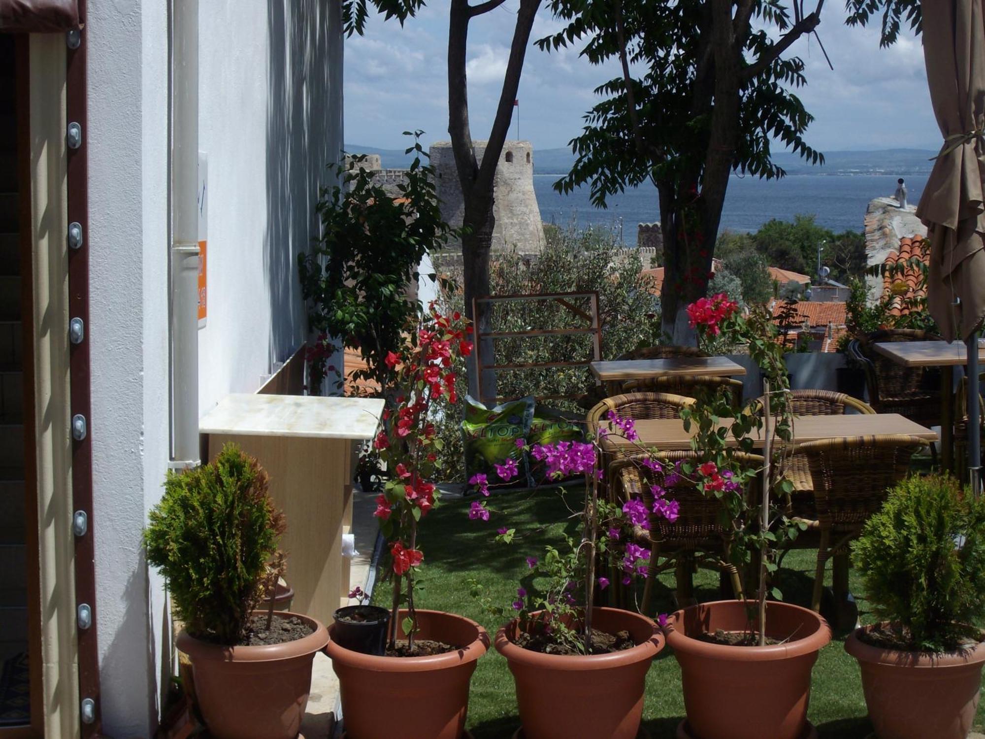 Adali Guest House Бозджаада Екстериор снимка