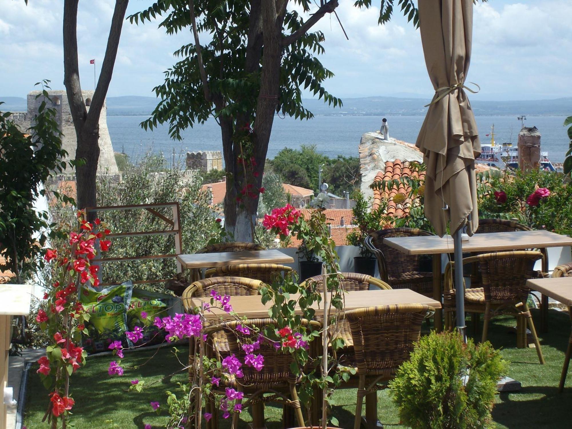 Adali Guest House Бозджаада Екстериор снимка