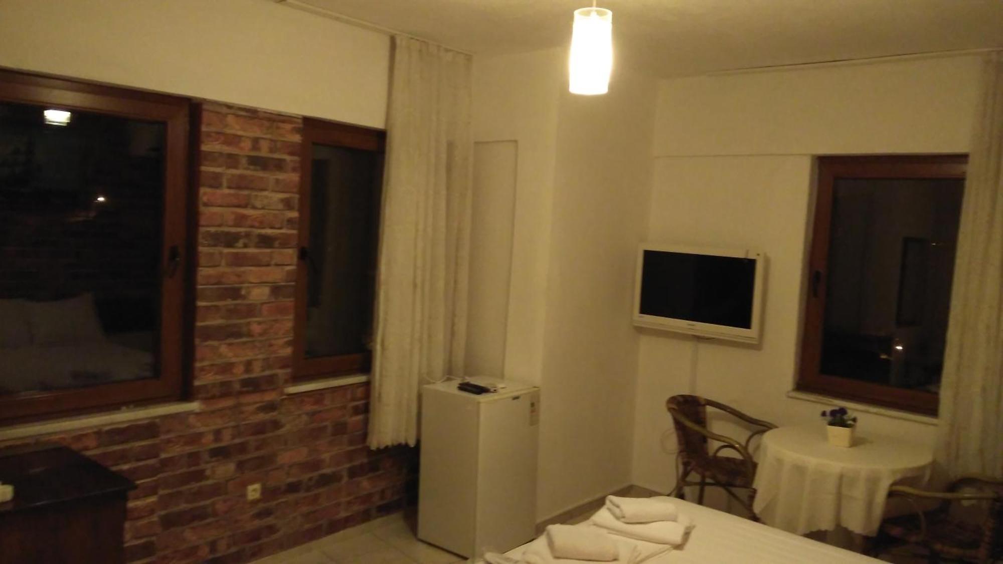 Adali Guest House Бозджаада Екстериор снимка